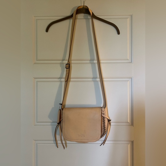 Coach Whipstich Crossbody Flap in a light salmon color - Picture 2 of 15